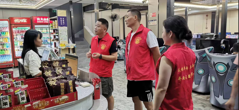 白马湖街道龙港巷社区开展防范非法集资和防诈骗宣传