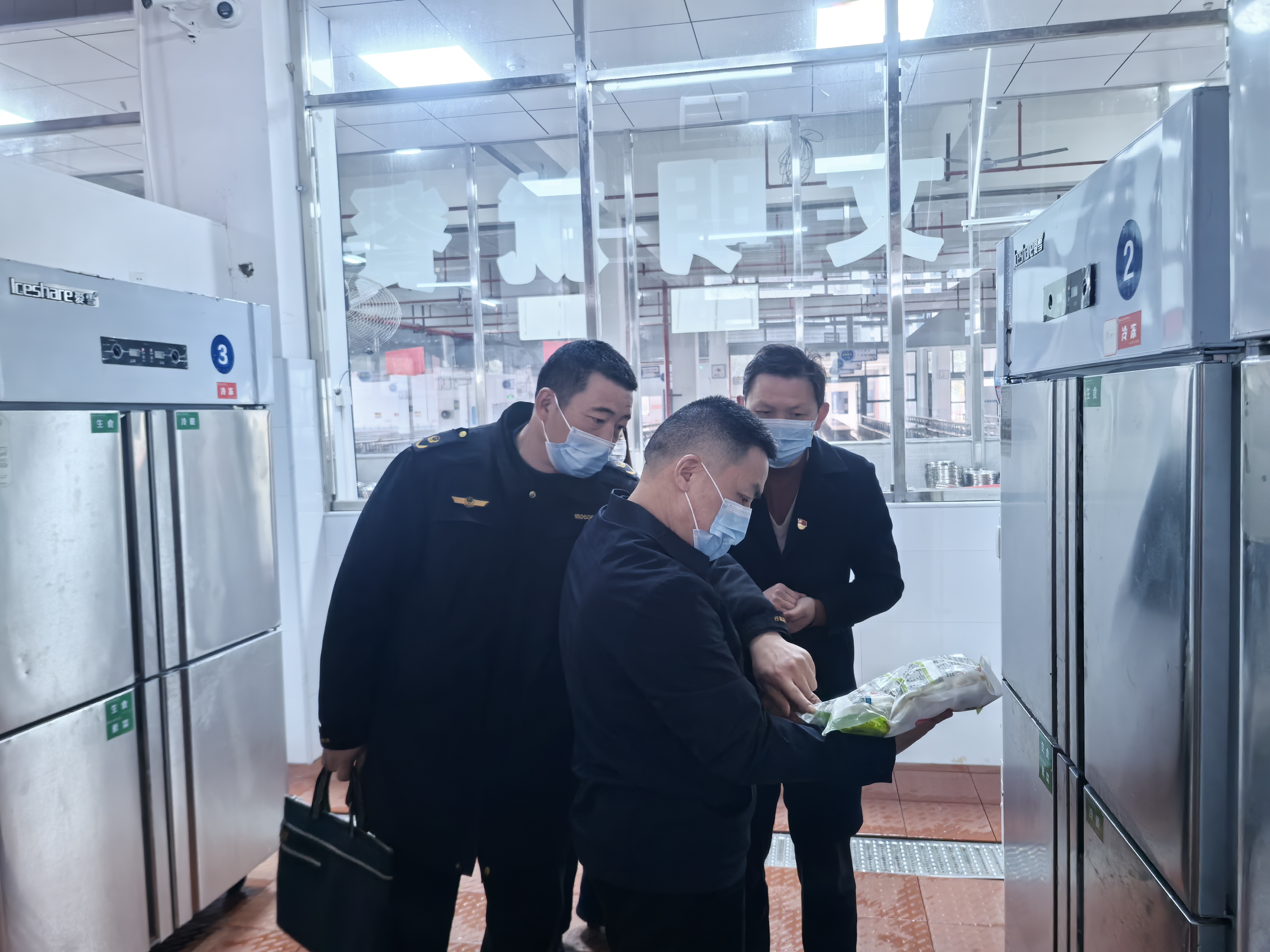 汨罗：多部门联检筑防线 护航校园食品安全