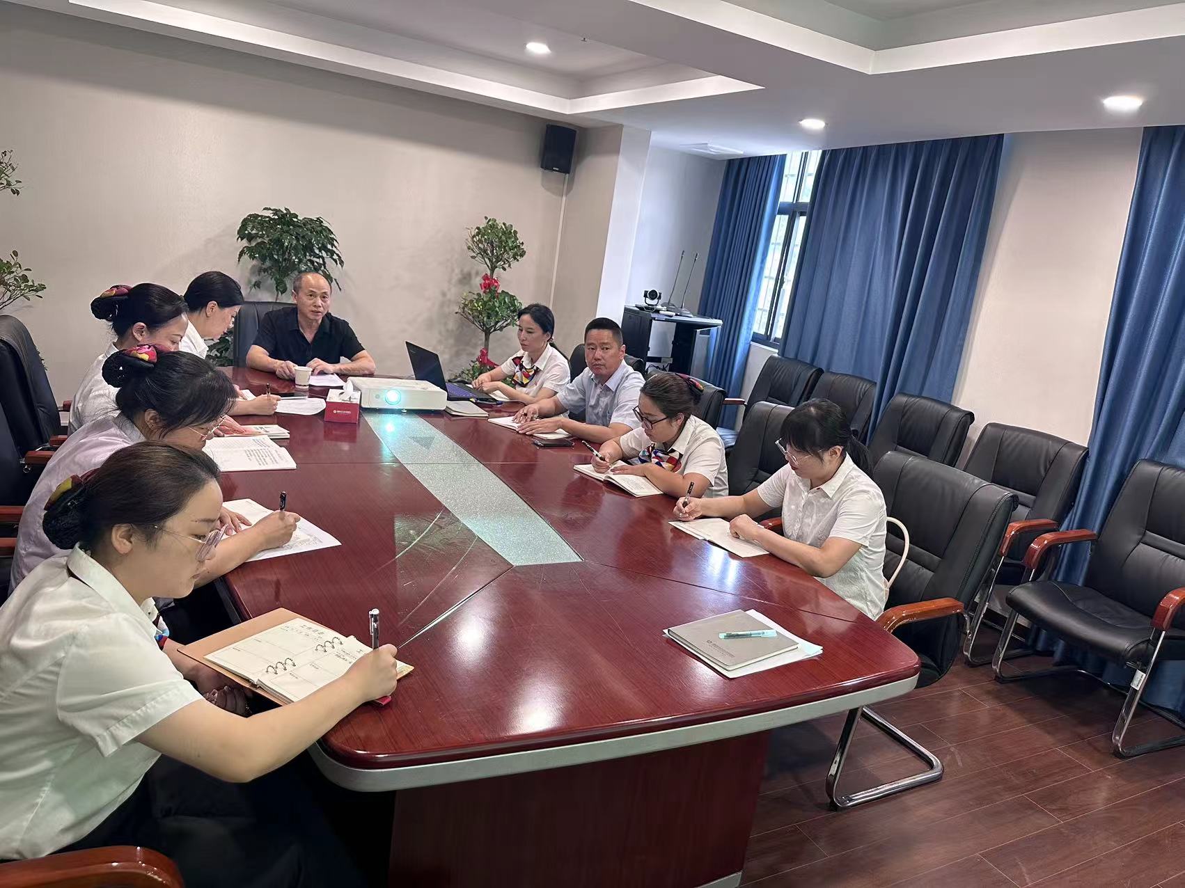湘西长行村镇银行古丈支行召开学习贯彻党的二十届三中全会精神县委宣讲团报告会