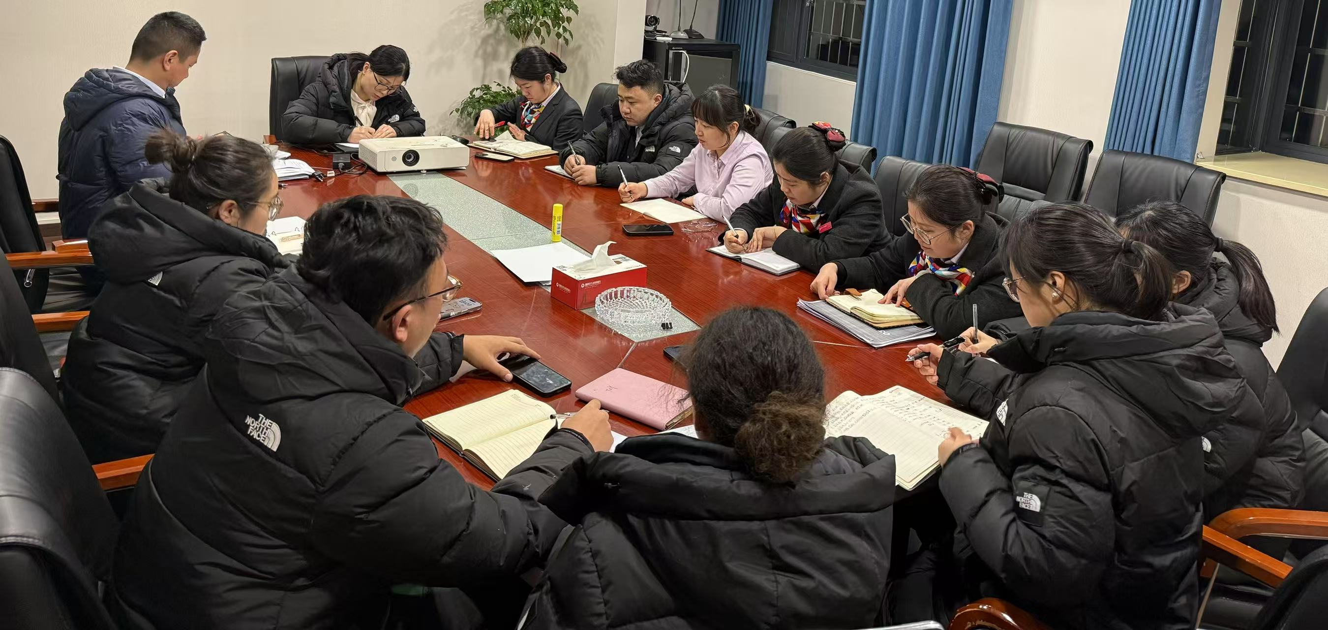 湘西长行村镇银行古丈支行开展“一把手讲安全”活动