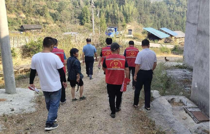 大屋瑶族乡大屋村：让党旗高高飘扬在疫情防控、森林防灭火第一线