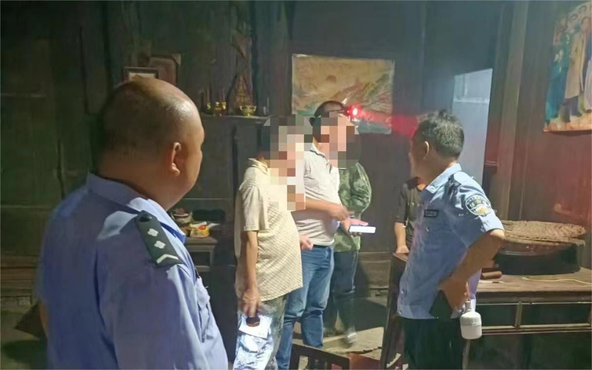 【百日行动】任性！女孩负气离家出走，结果被困深山...