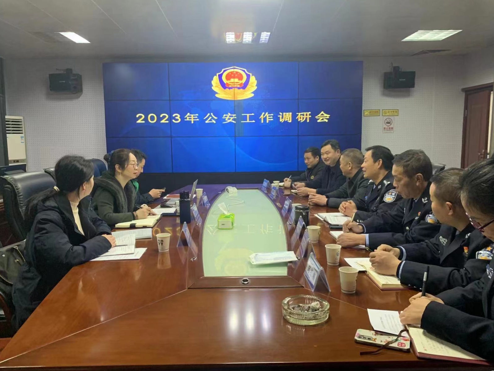 彭耕武一行调研指导洞口公安经侦工作