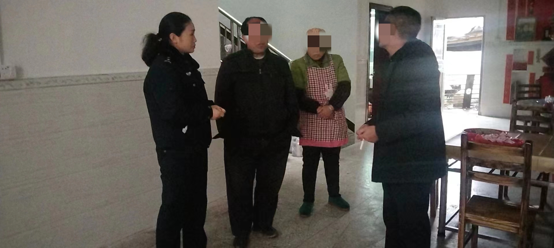 洞口县公安局高沙派出所调解一起村民纠纷