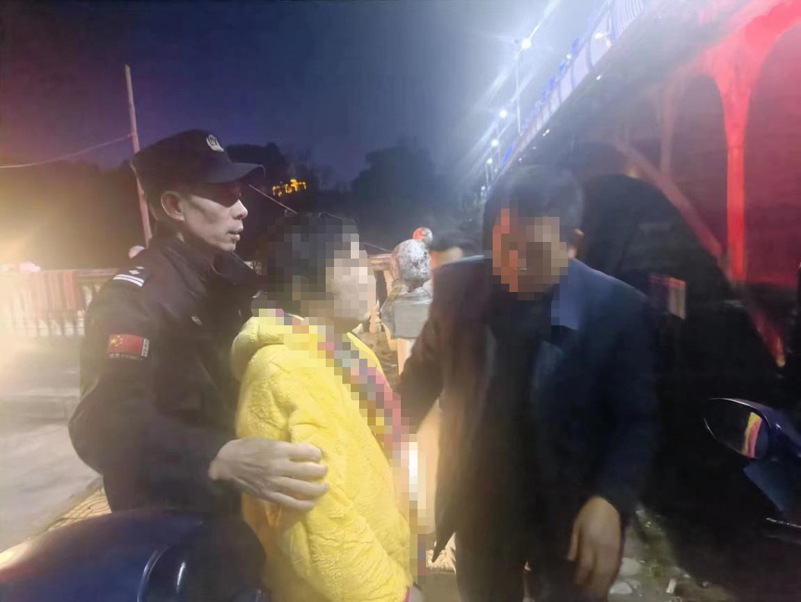 【橘城暖警】巡特警：为民服务有温度，件件小事暖民心