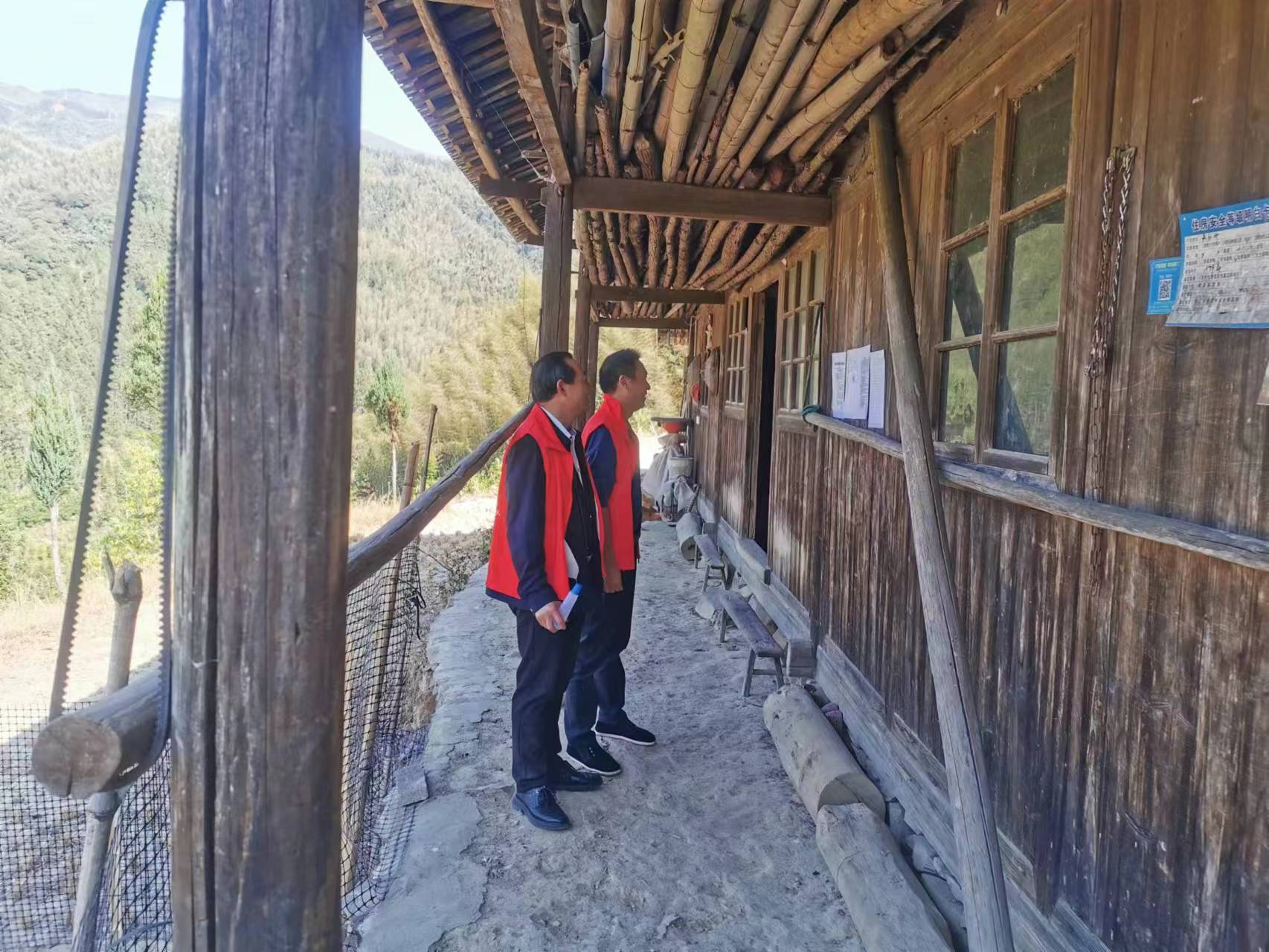 桐山乡深入开展自建房排查整治“回头看”工作