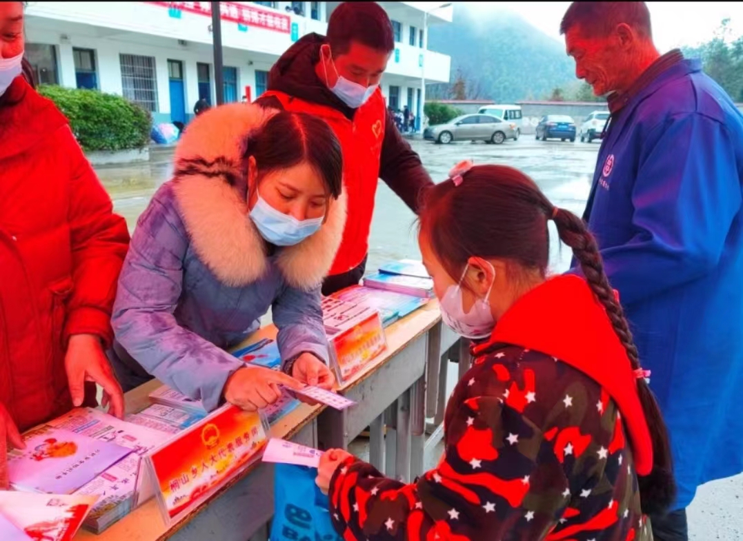 “三八”节：特别的“她”