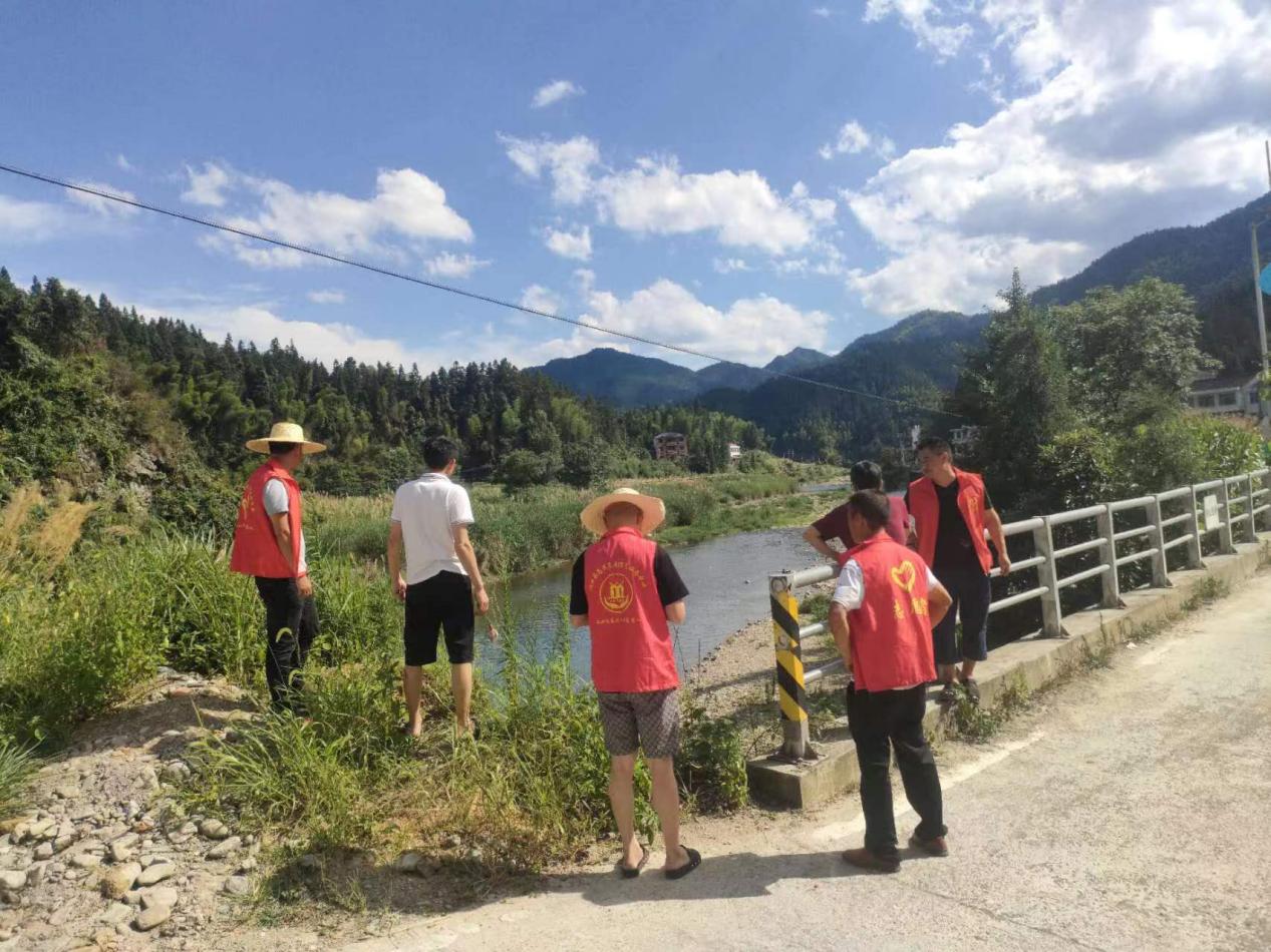 桐山乡大道村：严格落实“河长制”护好一江碧水