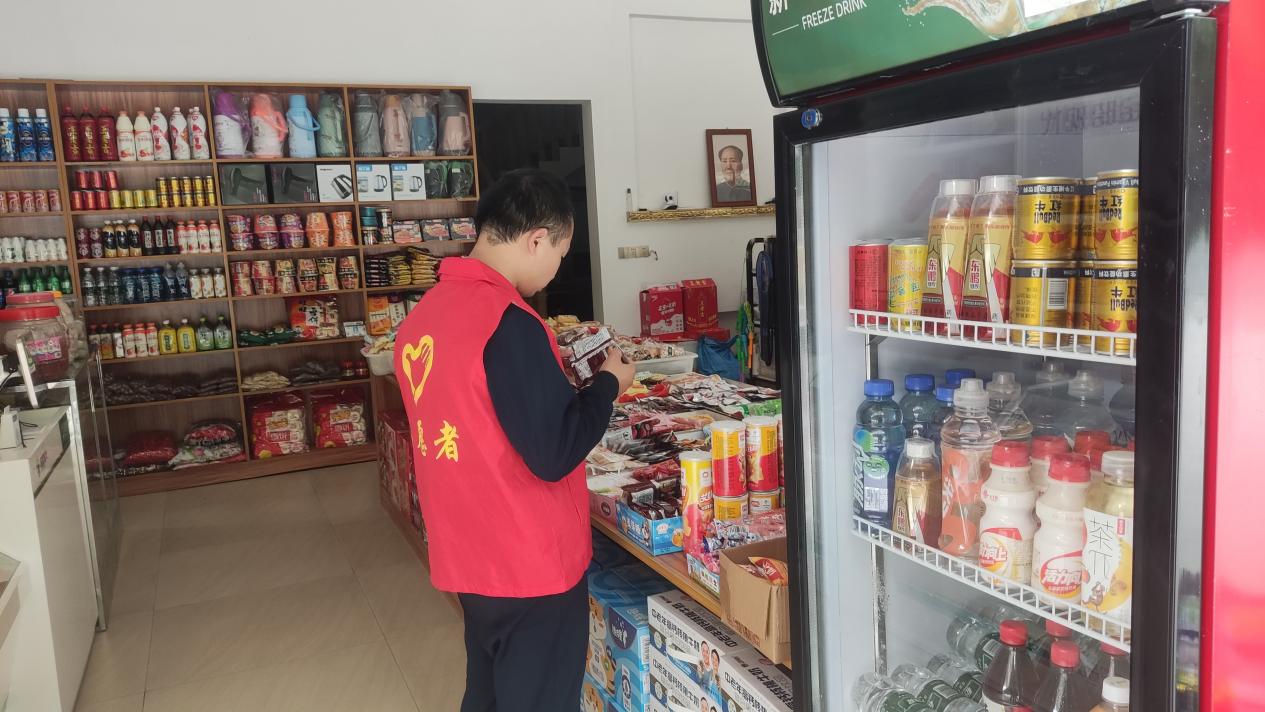 桐山乡：开展食品安全检查 助力营商环境优化