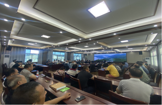 高沙镇：学“金秋五课” 促产业发展