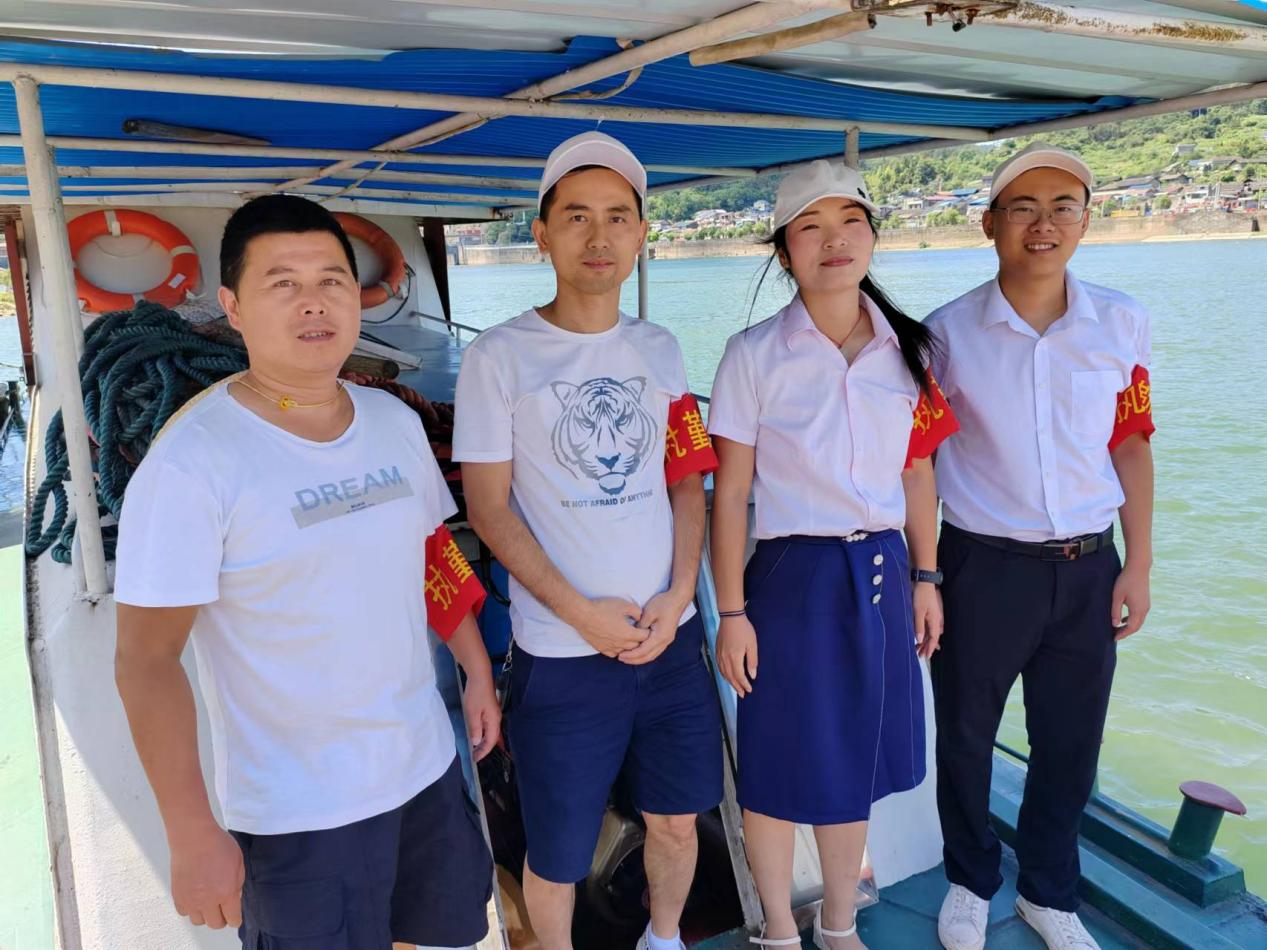中方县铜湾镇：端午期间全力以赴维护水上交通安全