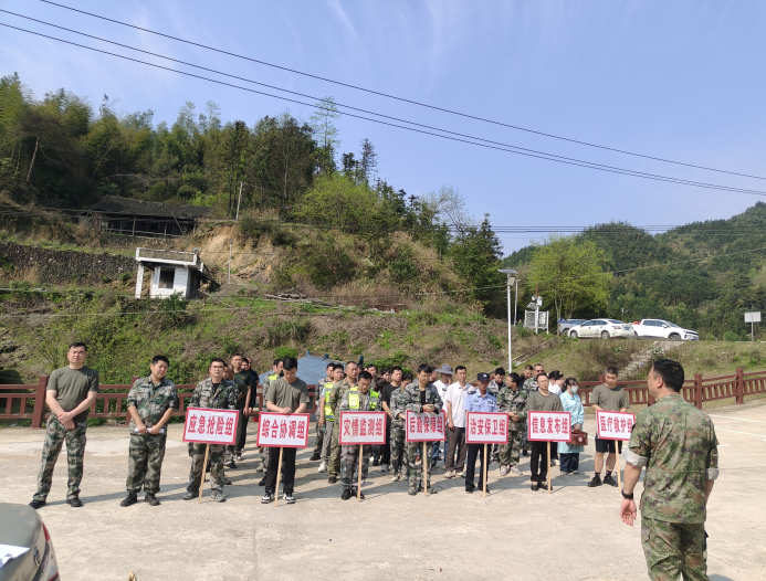 中方县铜湾镇开展2026年度防汛抢险、地质灾害及中高风险斜坡单元应急抢险演练