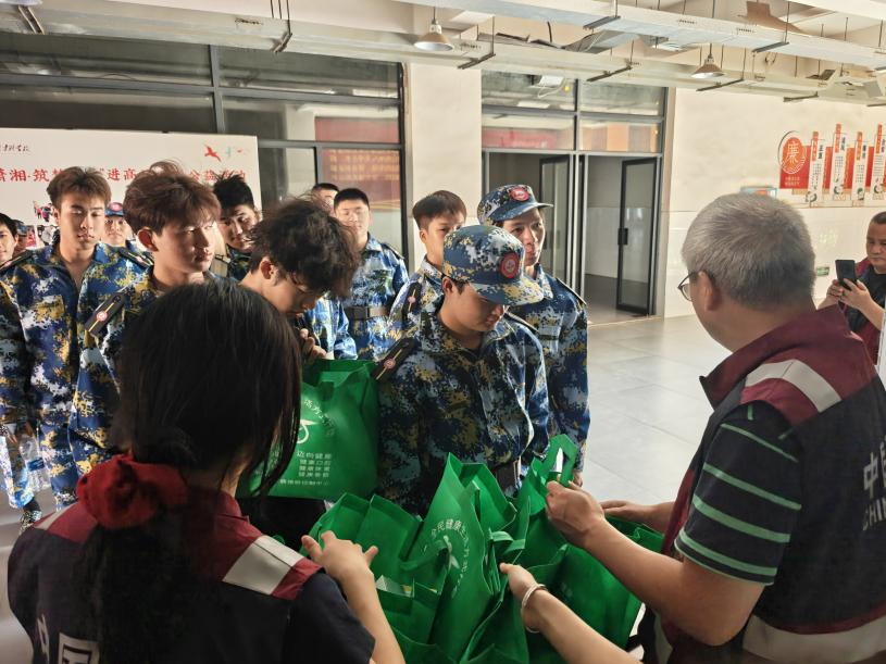 中方县疾控中心在怀化师范高等专科学校开展全国大学生烟草流行监测暨控烟主题讲座