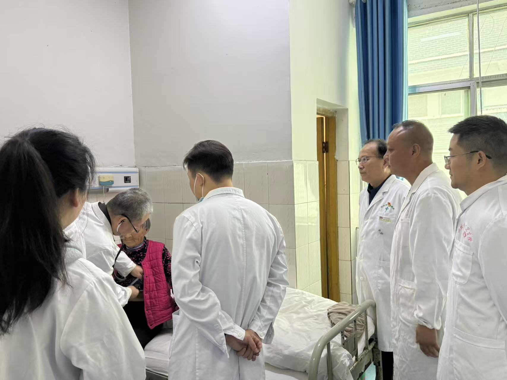 中方县铁坡镇中心卫生院特邀怀化市中医医院专家团队指导中医特色科室建设