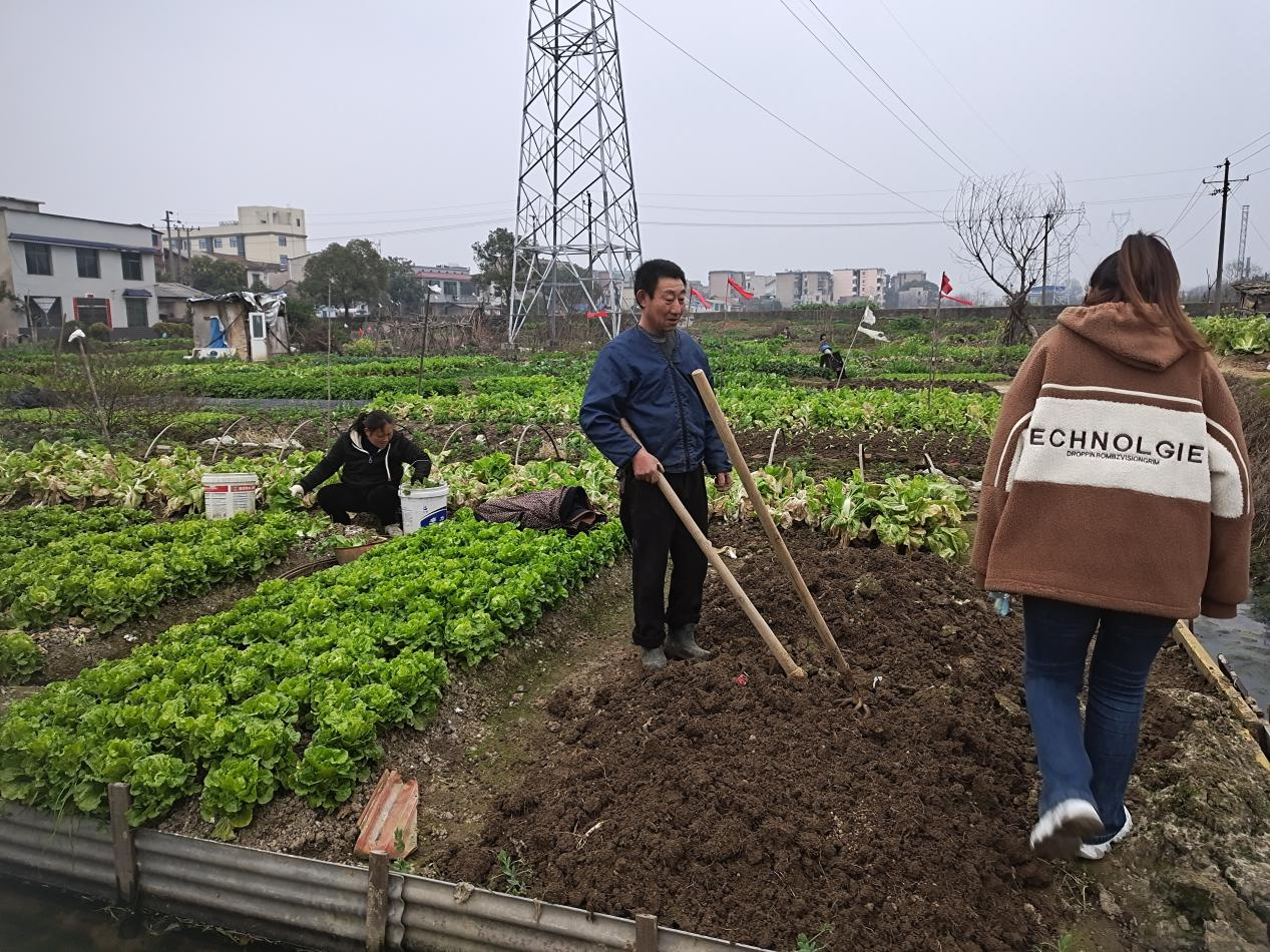 半邊街社區(qū)扎實開展計生特扶家庭精準服務(wù)