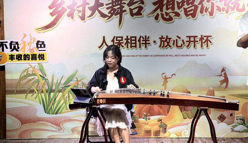 谢家铺中学与唐家铺中学联合举办教师节联欢会