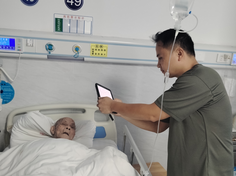 舜峰镇：窗口搬到病床前 服务送到家门口