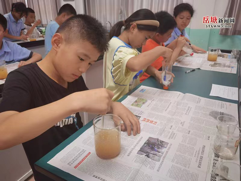 湘鋼二校開展科學實驗驗收活動