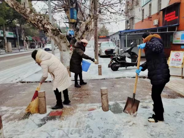 岳塘街道社区卫生服务中心全力迎战低温雨雪冰冻灾害
