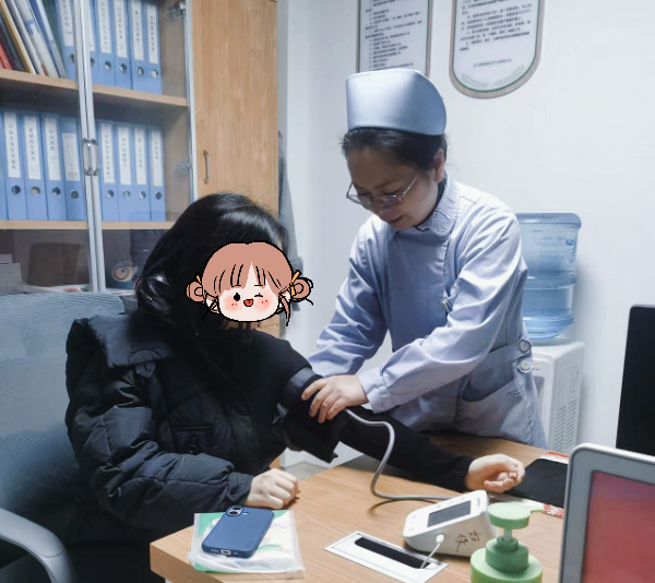 岳塘街道社區(qū)衛(wèi)生服務(wù)中心開展春節(jié)期間高危孕產(chǎn)婦及流動孕產(chǎn)婦面訪工作