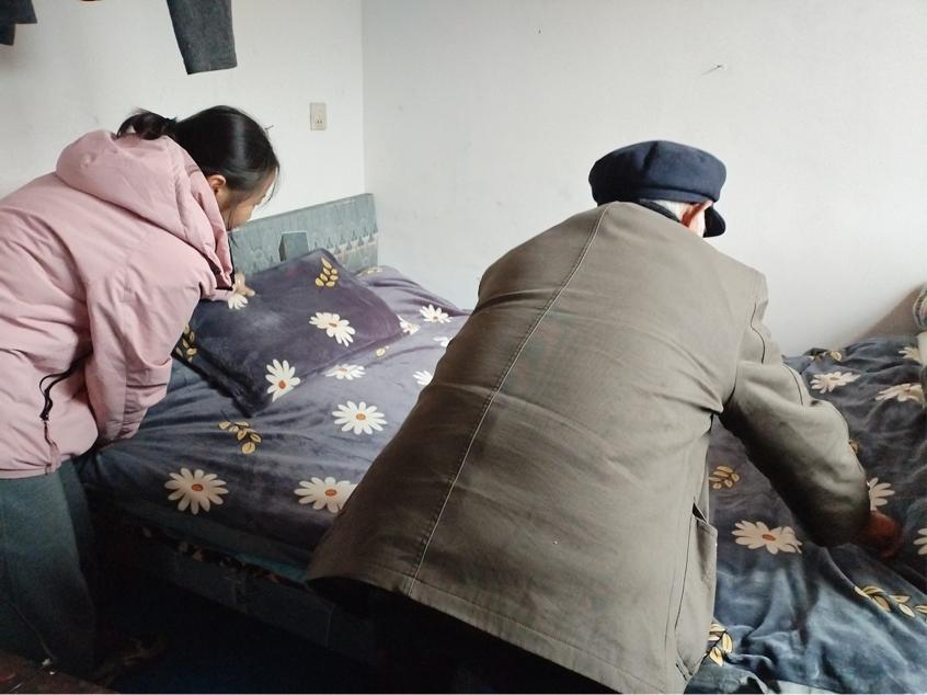 高峰镇：小行动，大关怀，敬老院环境卫生整治见成效