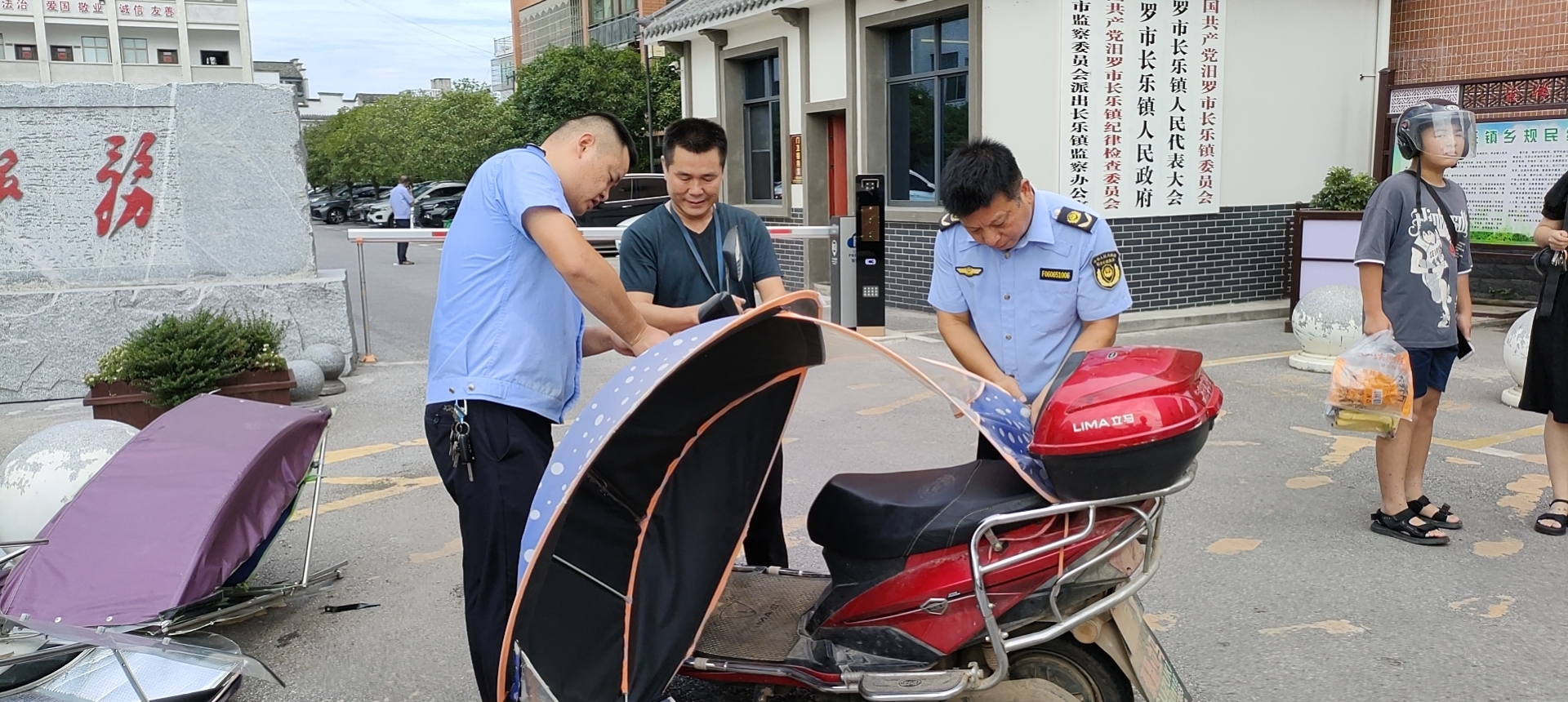 “头”等大事别侥幸！ 长乐镇严查摩托车、电动车交通违法行为