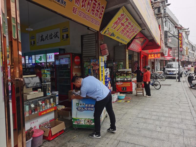 共创文明城丨长乐镇：街面巡查整治， 提升集镇“颜值”