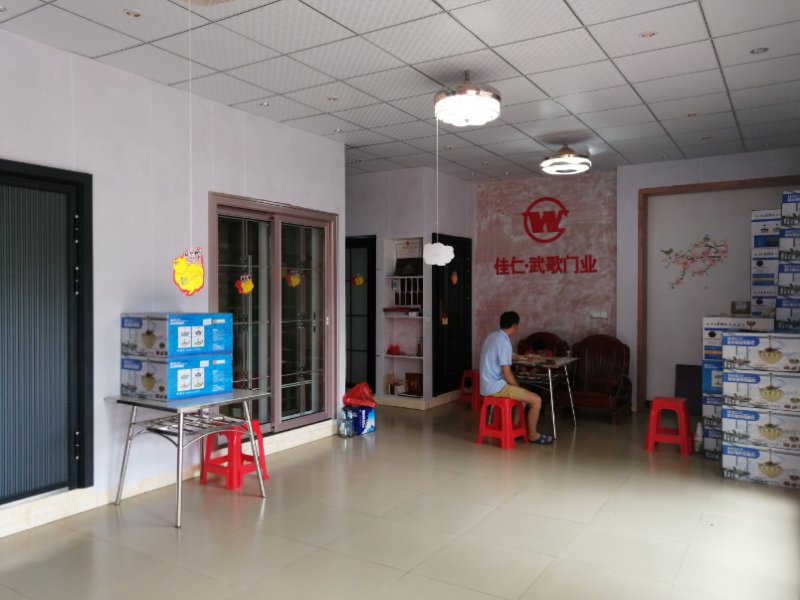 扶贫干部话脱贫｜雷坪镇：贫困户开店，勇敢追梦谁都了不起