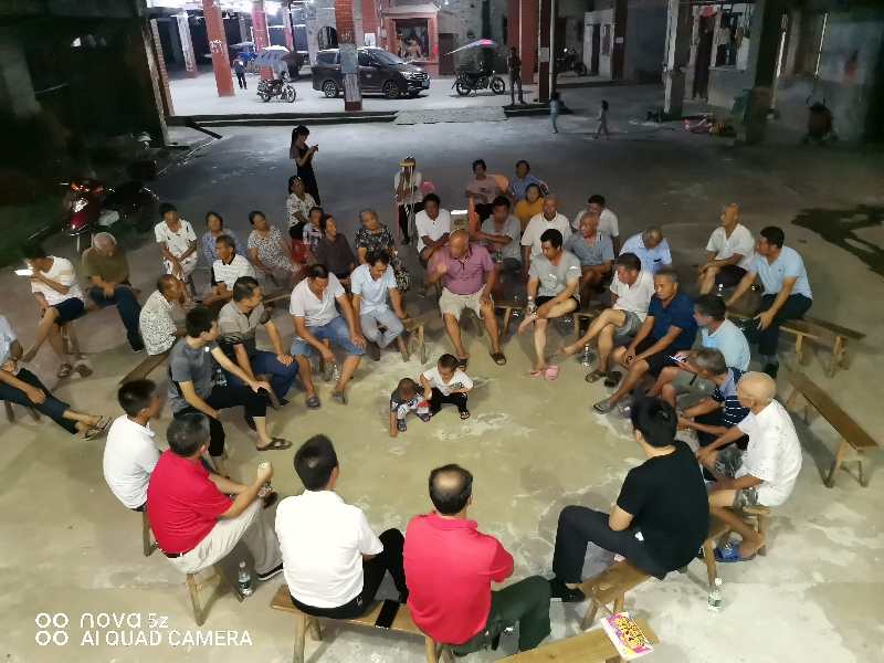 舂陵江镇开展“家乡美，我要做什么”农家夜话主题活动共谋发展