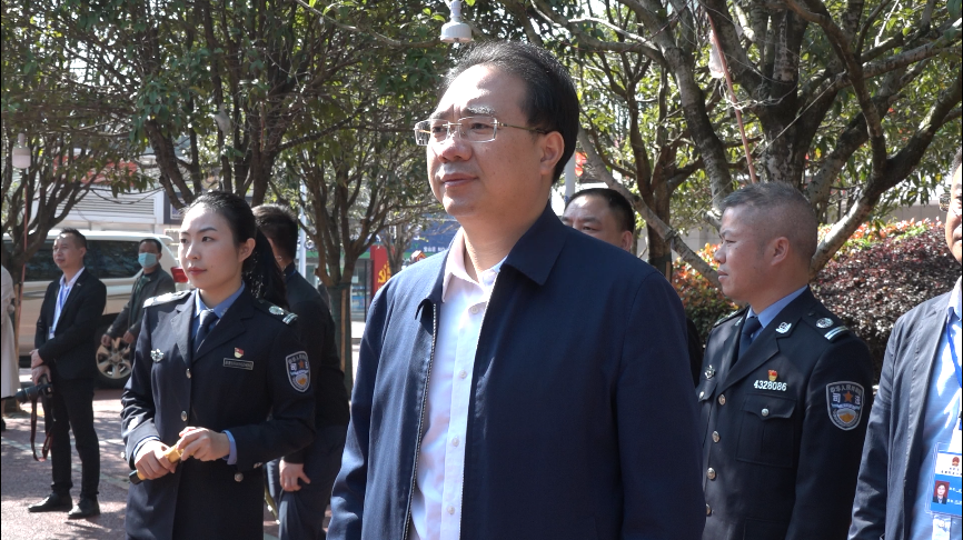 参加全省司法所工作会议与会人员来我县现场参观考察