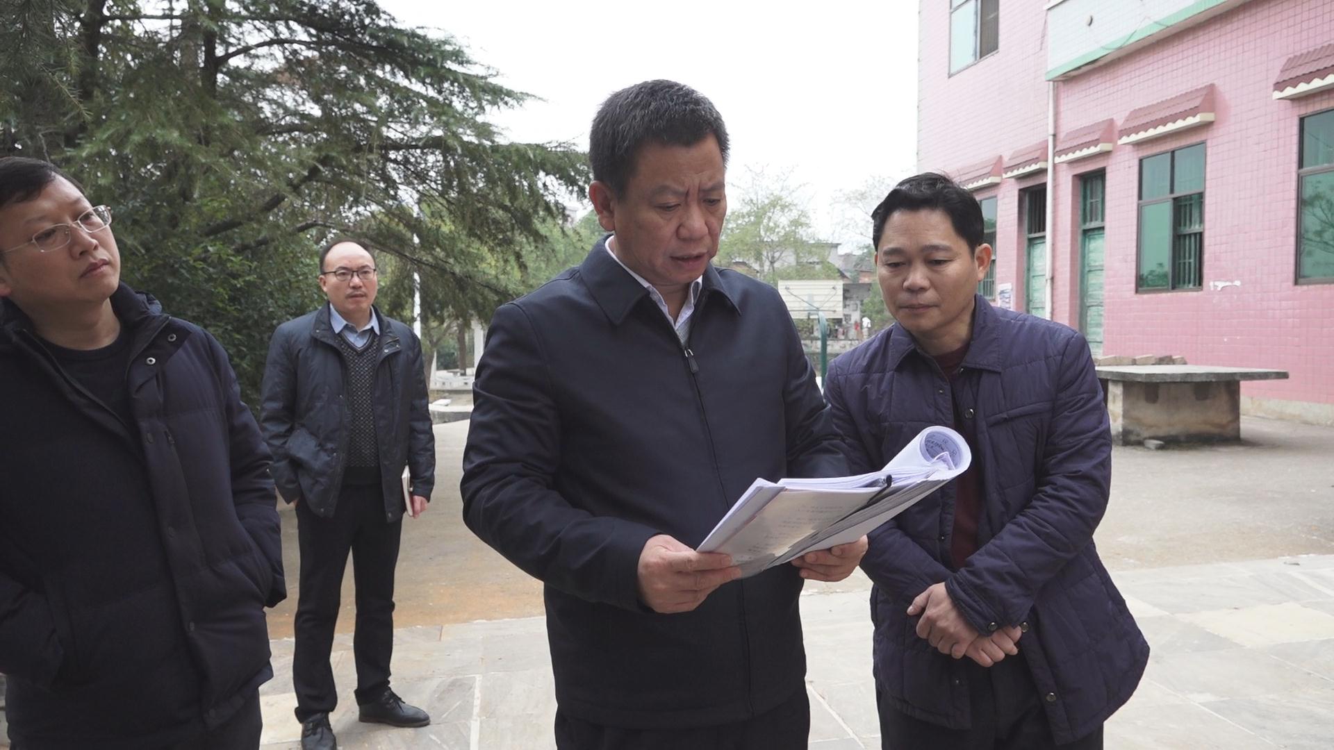 彭生智调研基层治理农村环境整治和村社区两委换届工作完善基层治理