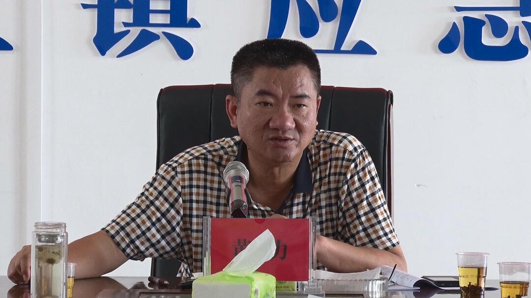 黄力到乡镇调研指导党史学习教育、换届工作并走访慰问科技工作者