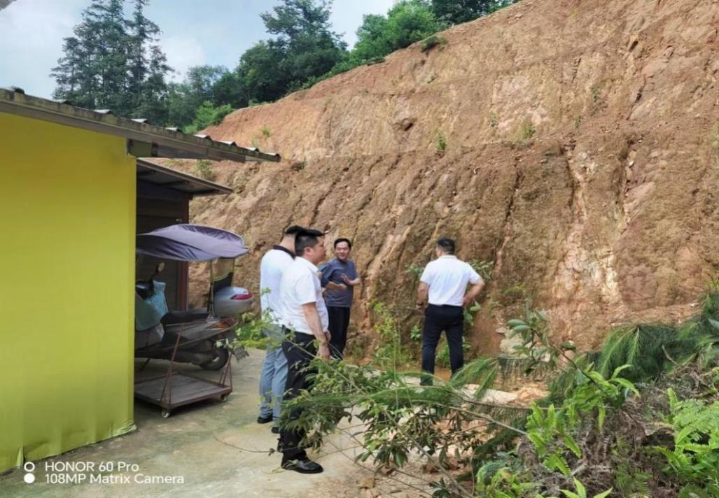 汉寿县自然资源局开展汛期地质灾害隐患  “拉网式”检查