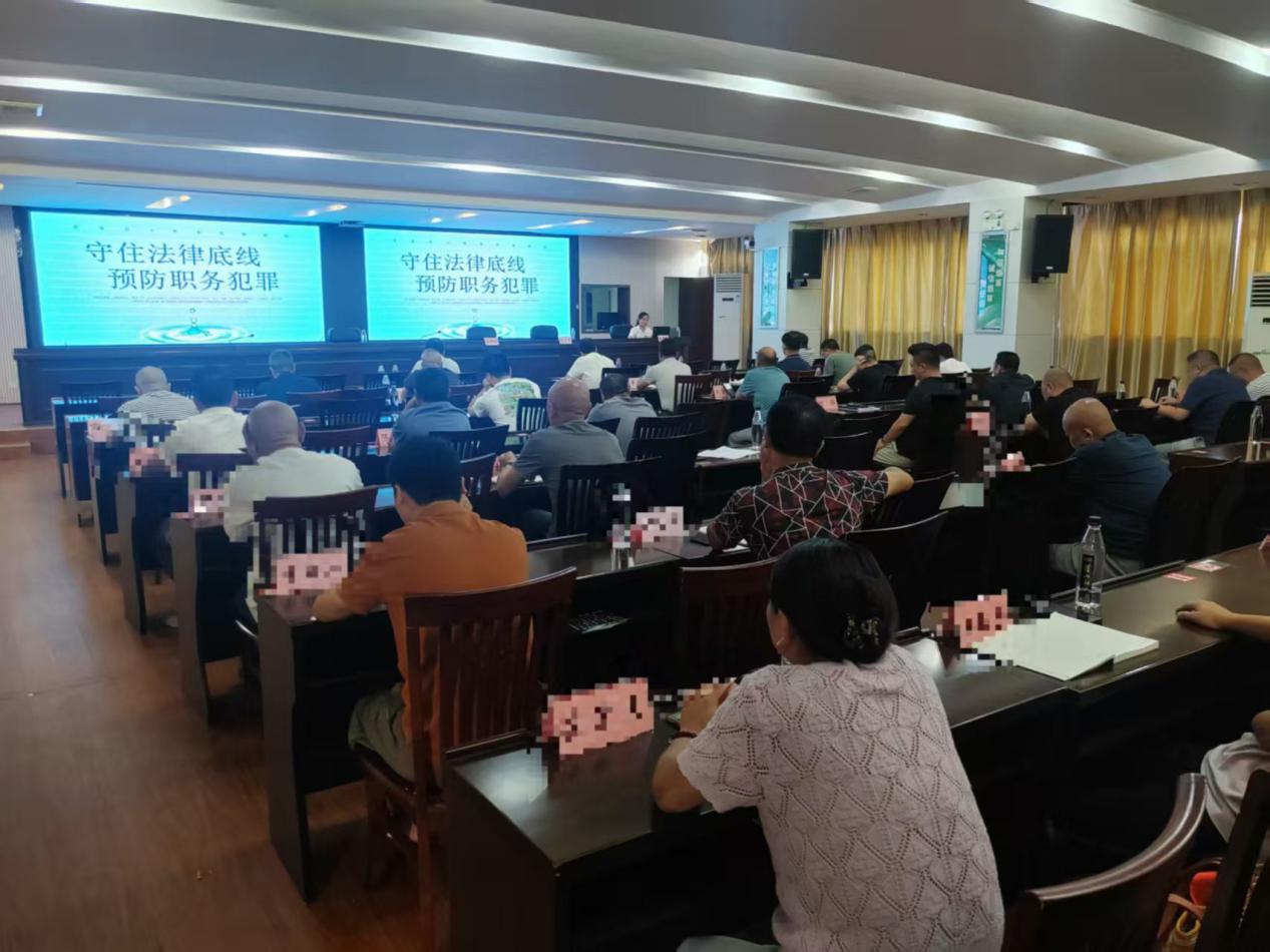 藍(lán)山縣司法局：普法進企筑防線，廉潔守規(guī)護煙田