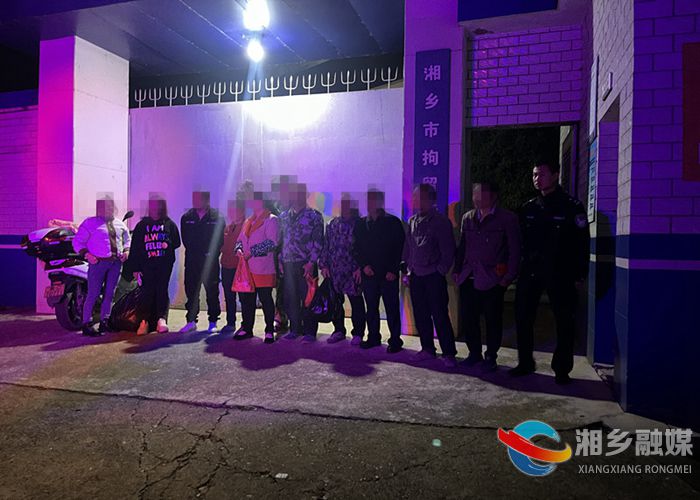[公安局]重拳出击 交警大队开展“春季攻势”