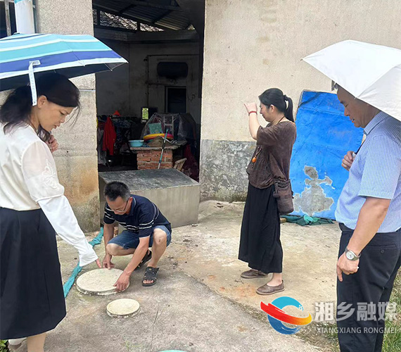 [望春门街道]旱厕改造“回头看” 群众幸福再加码