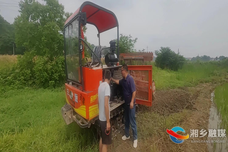 [潭市镇]开展农机维修工作 护航农业生产