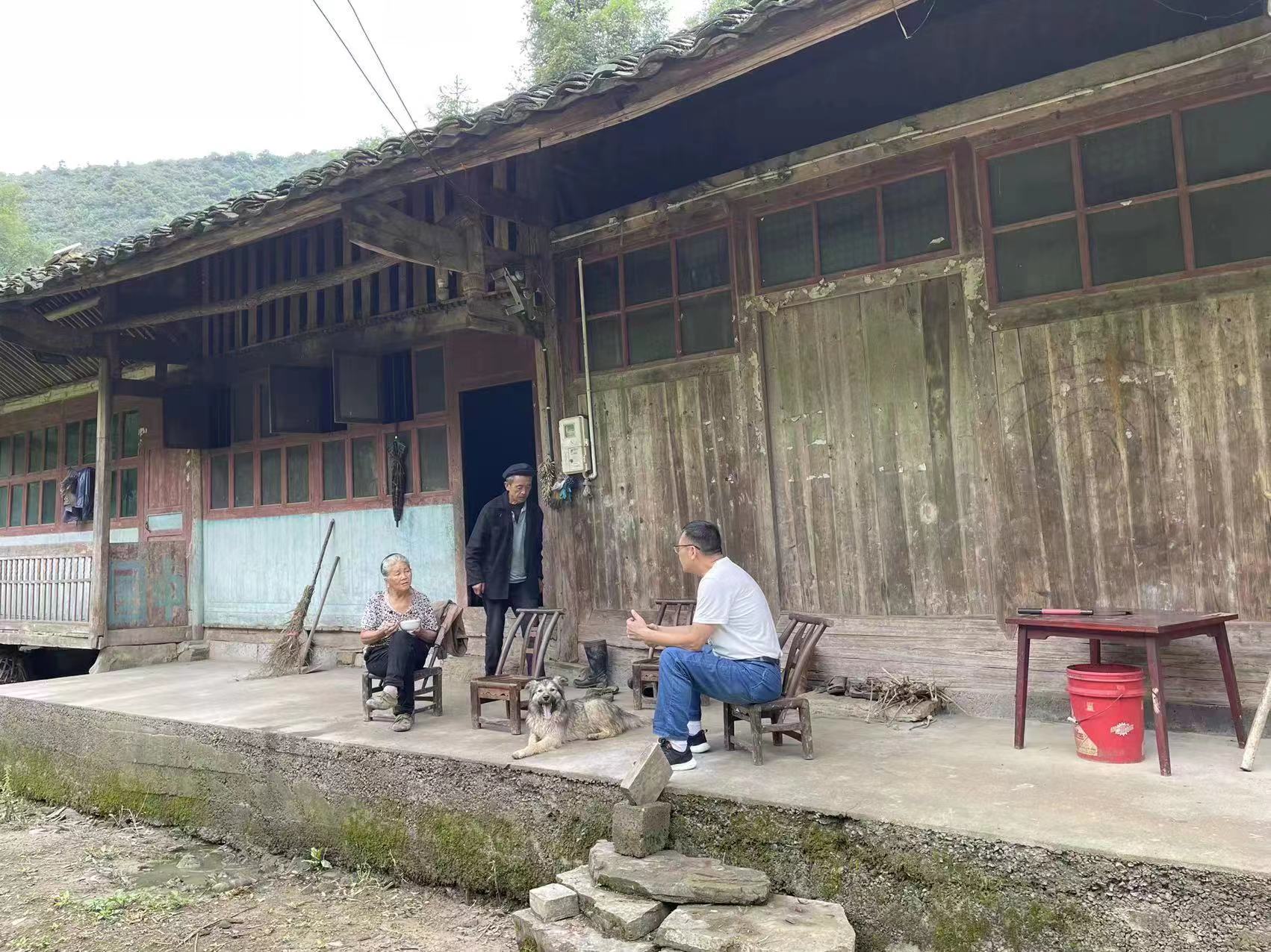 龙潭坪镇扎实开展防止返贫监测帮扶集中 排查工作