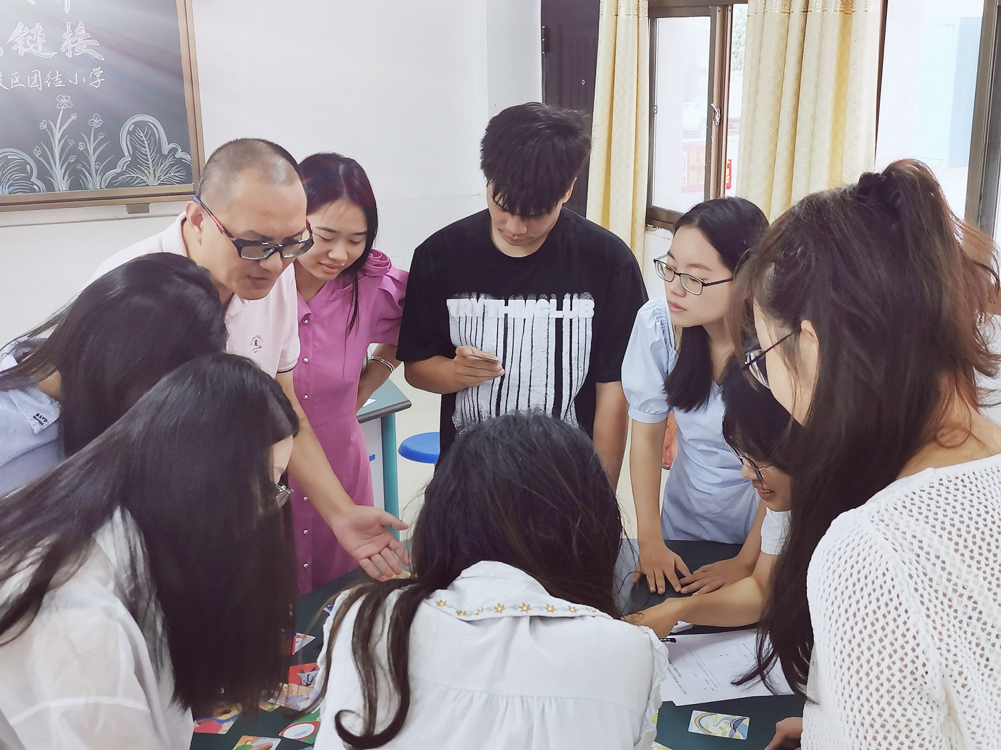 聚“心”力，赋“心”能，石鼓区团结小学开展减压团体辅导活动