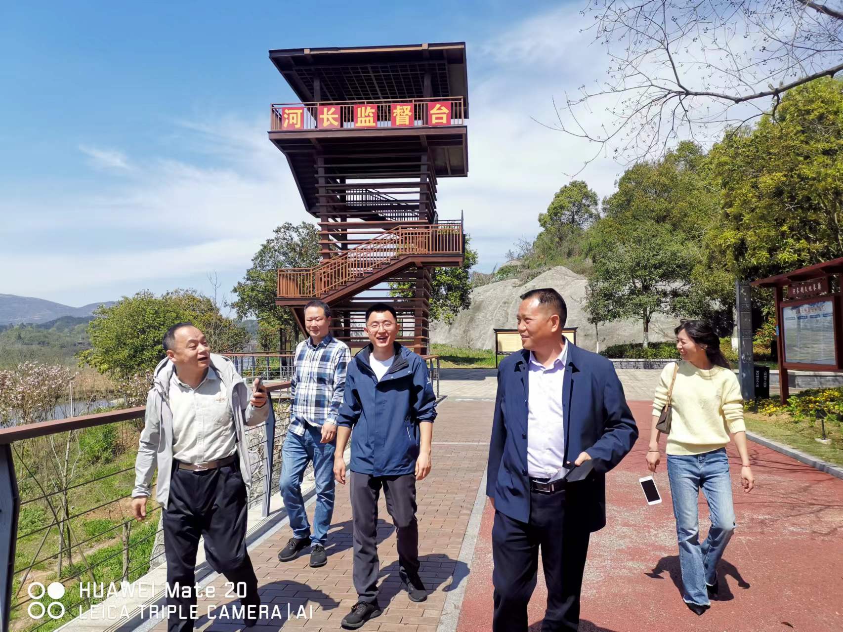省河长办检查中方县河道保洁工作