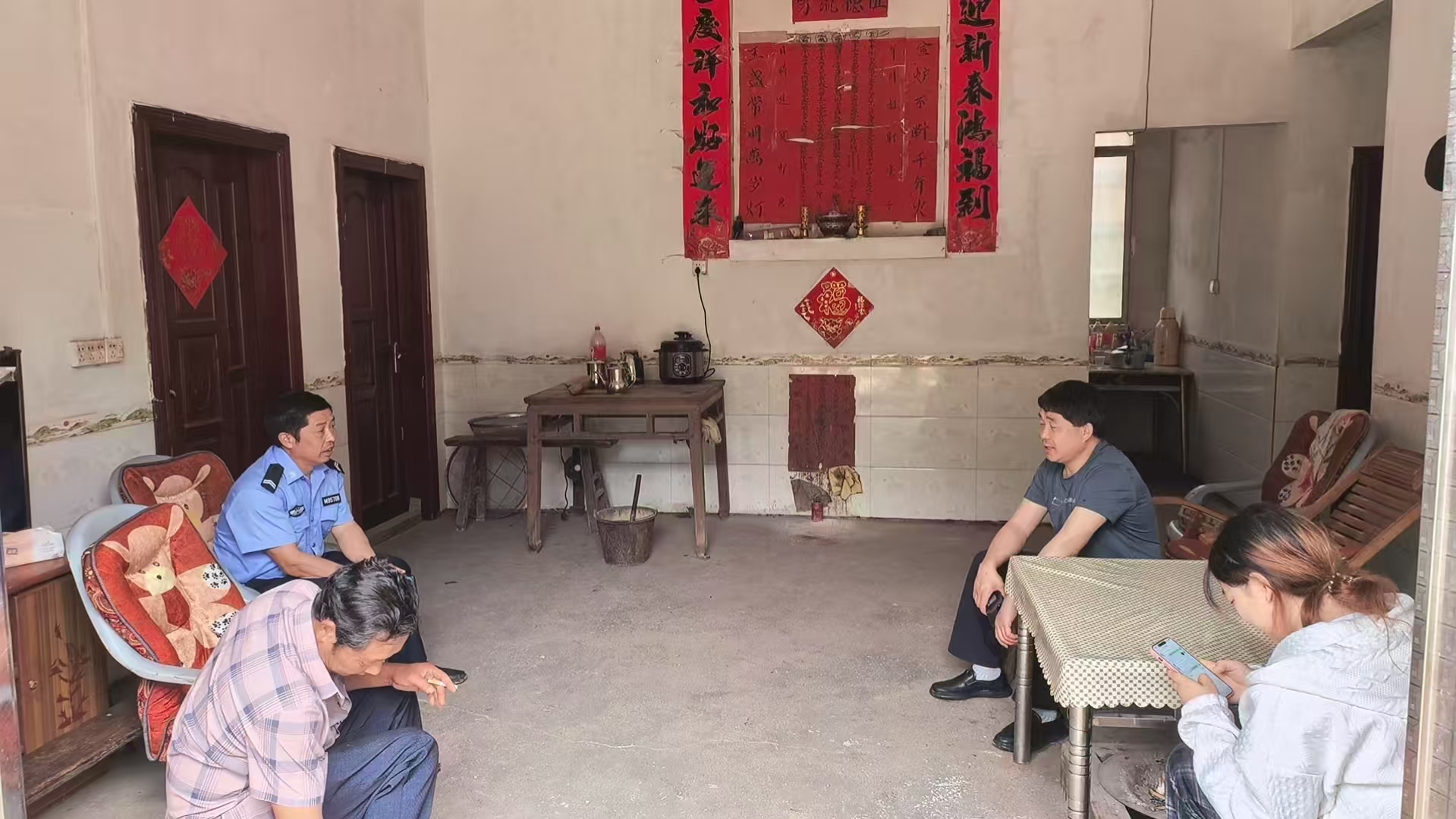 荆竹瑶族乡开展入户走访活动