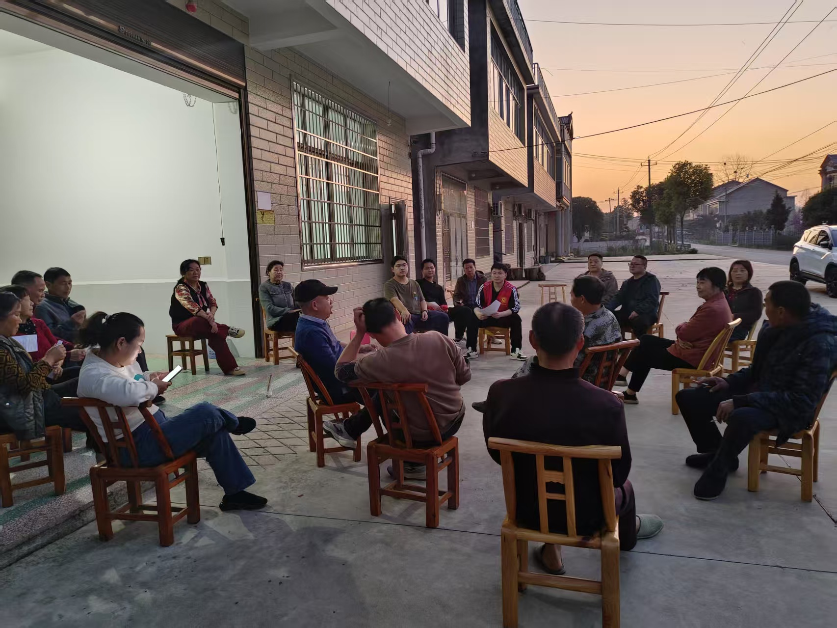 花岩溪镇：“三位一体”模式 筑牢秸秆禁烧防线‌‌