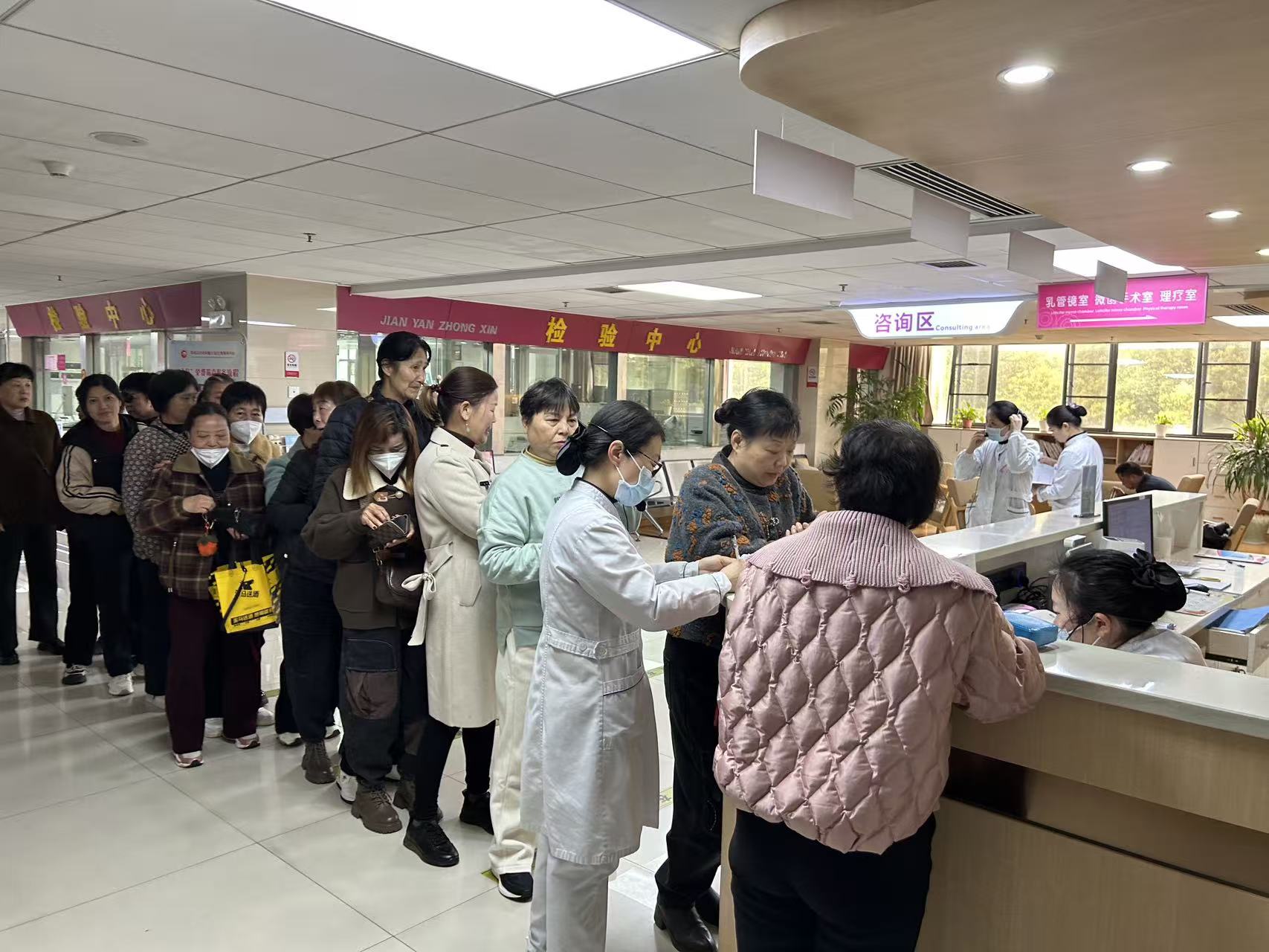 花岩溪镇：关爱女性在行动 “两癌”筛查惠民生