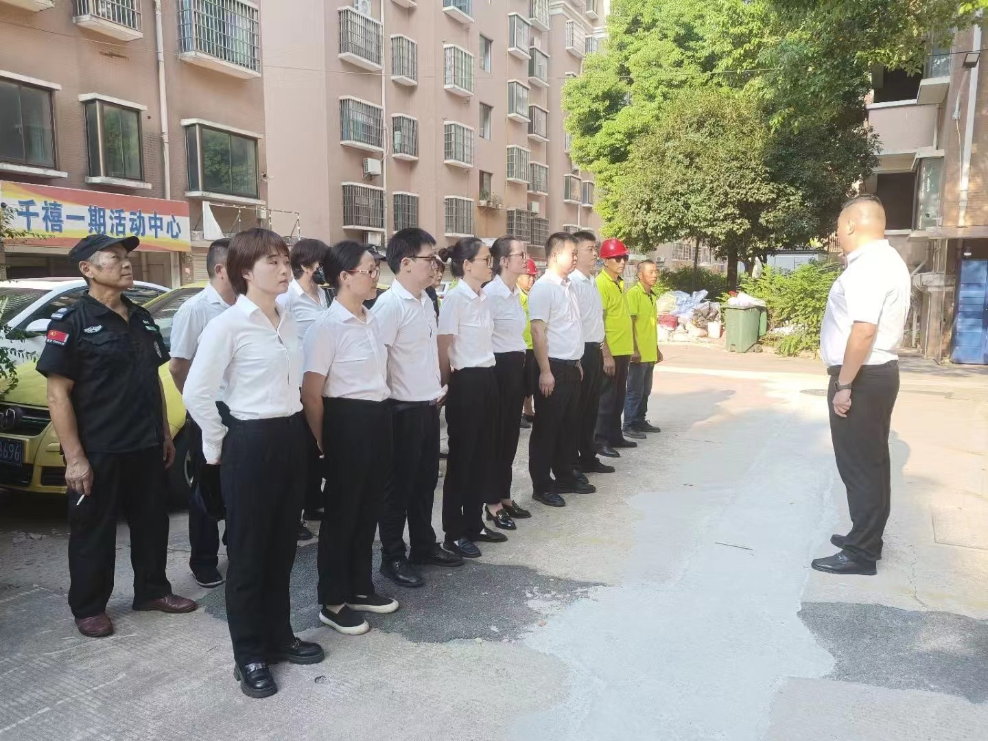 【扁平化治理】合山社区：党支部引领，物业入驻小区重焕生机