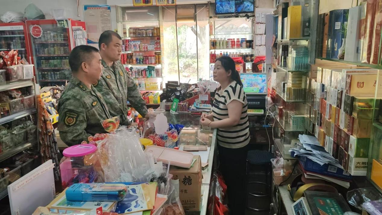 暖心回访新兵家庭，助力新兵安心服役 ——九华街道开展入伍新兵家庭回访