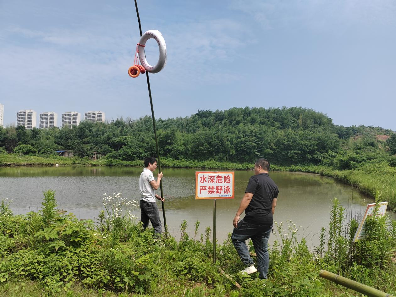 船形山社区多举措筑牢防溺水安全墙，织密夏日生命防护网