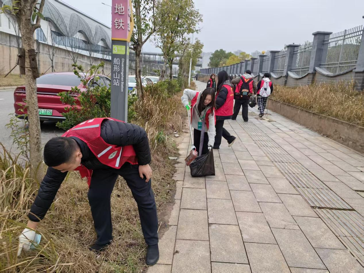 船形山社区：党建引领聚合力 校社携手焕新颜