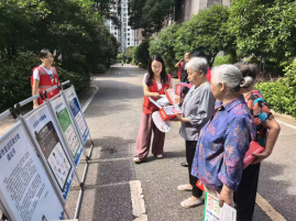 红旗社区走进九华世纪城开展垃圾分类主题宣传活动