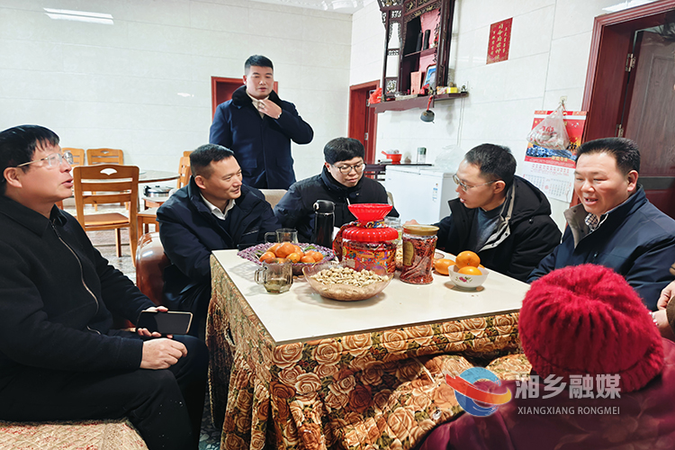 [棋梓镇]心系乡贤 情暖新春