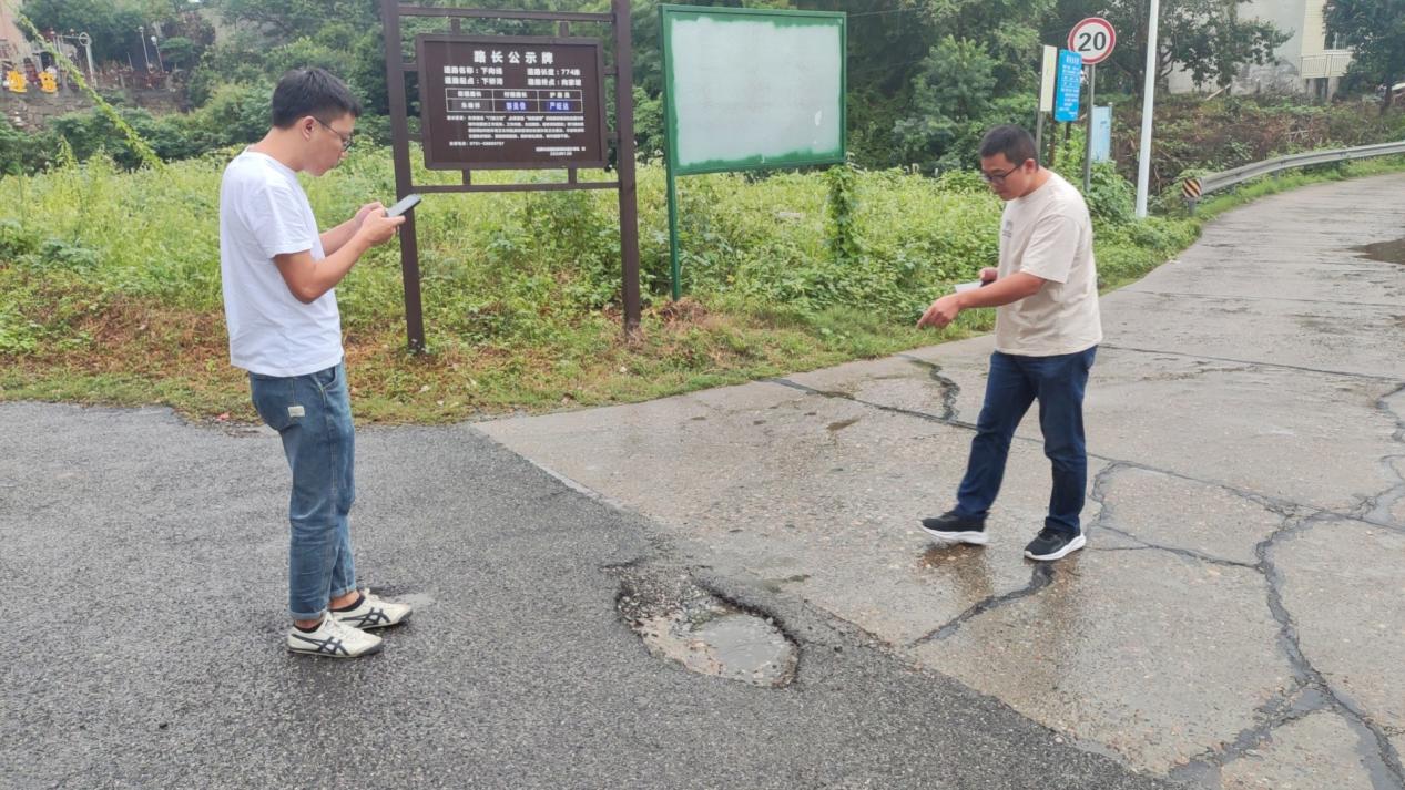 板塘街道：開展農(nóng)村公路安全隱患排查 筑牢安全防線